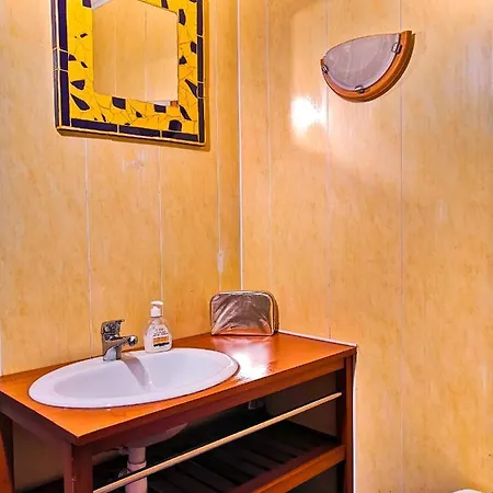 La Maison Du Bonheur 20 Personnes Avec Jacuzzi Anneyron